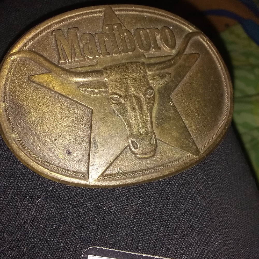 Belt buckle